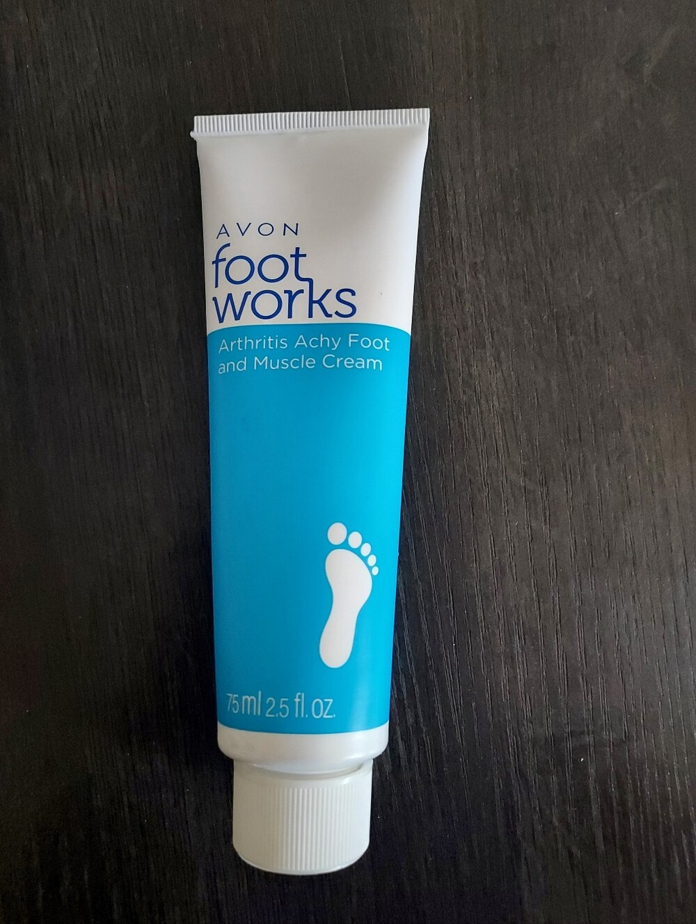 Avon Foot Works Arthritis Achy Foot and Muscle Cream - Blue and White